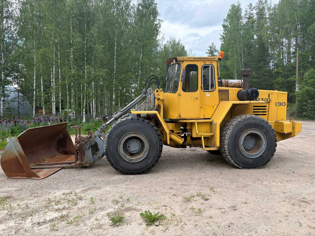 Wheel loader Volvo BM L90 5.5 - Chargeuse sur pneus: photos 2 Wheel loader Volvo BM L90 5.5 - Chargeuse sur pneus: photos 2