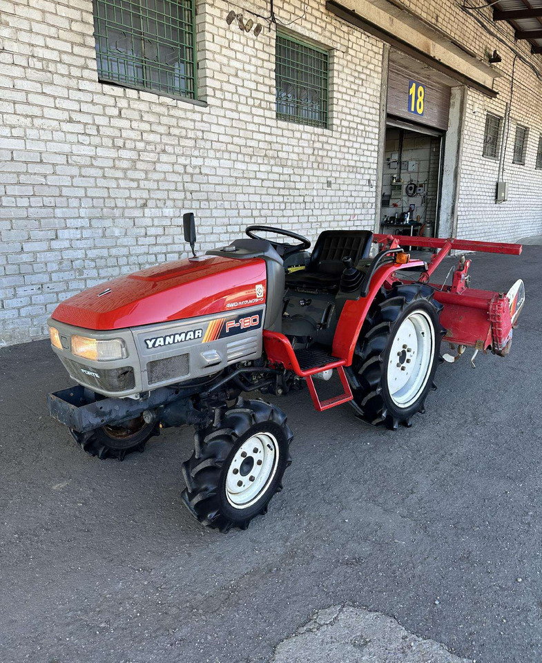 Yanmar F-180 - Tracteur agricole: photos 2 Yanmar F-180 - Tracteur agricole: photos 2