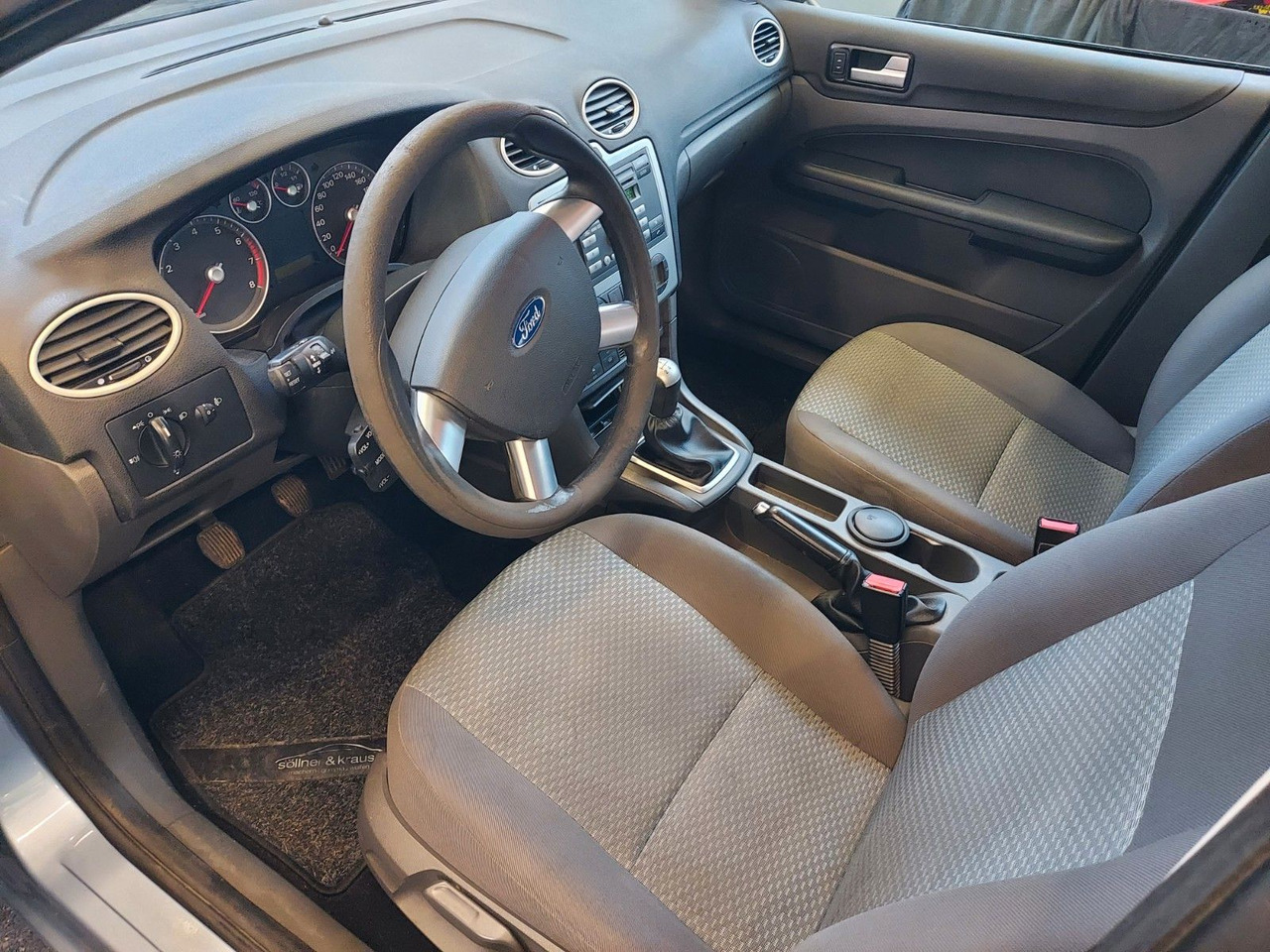 Ford Focus Turnier Fun X Klima Sitzheizung - Voiture break: photos 5 Ford Focus Turnier Fun X Klima Sitzheizung - Voiture break: photos 5