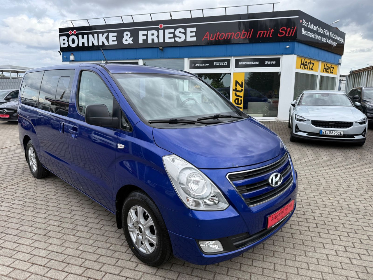 Hyundai H-1 Travel Comfort 8 SITZER KLIMAA. STANDHEIZUNG - Transport de personnes: photos 1 Hyundai H-1 Travel Comfort 8 SITZER KLIMAA. STANDHEIZUNG - Transport de personnes: photos 1