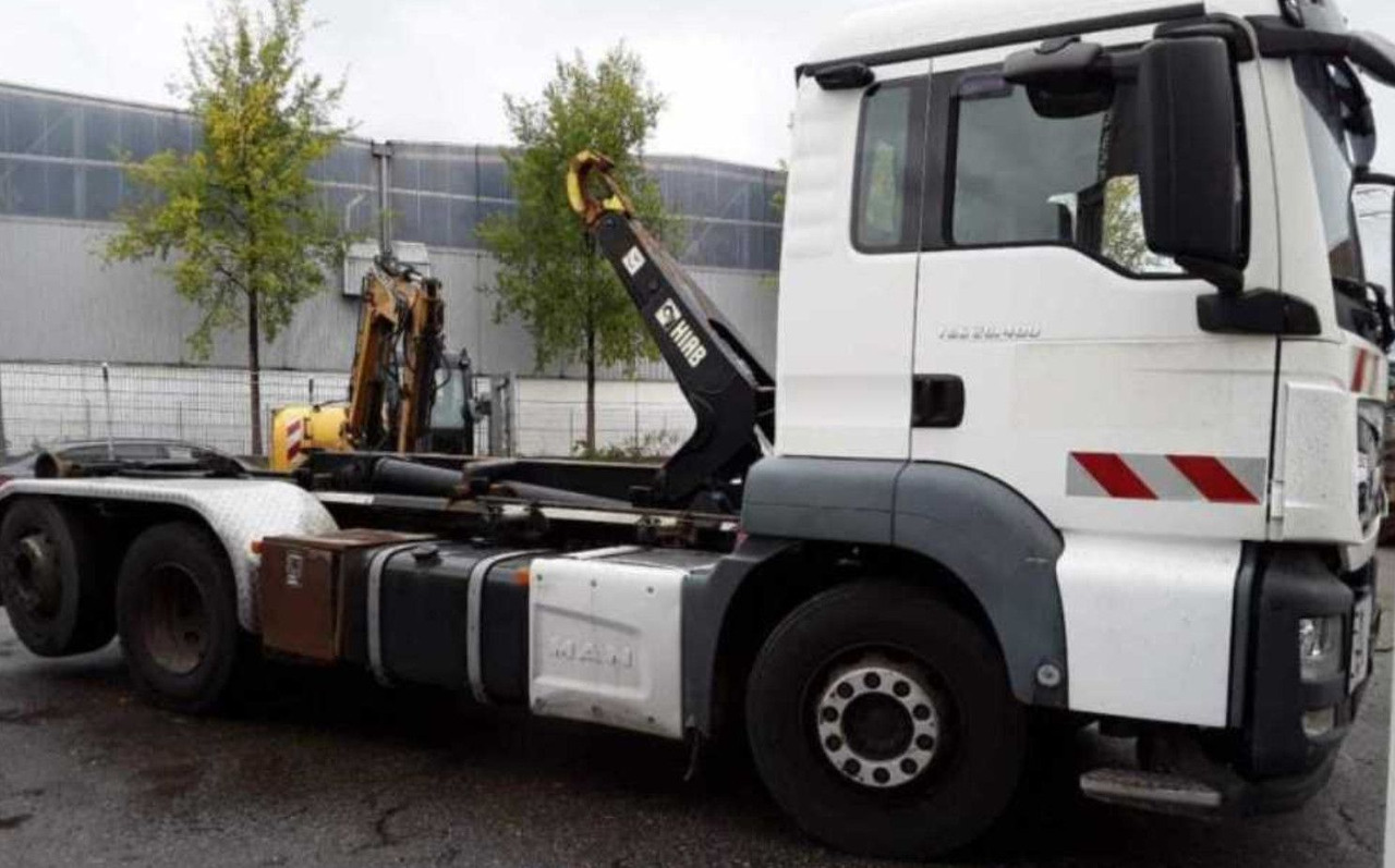 MAN 26.400 ABROLLER HIAB - Camion ampliroll: photos 2 MAN 26.400 ABROLLER HIAB - Camion ampliroll: photos 2