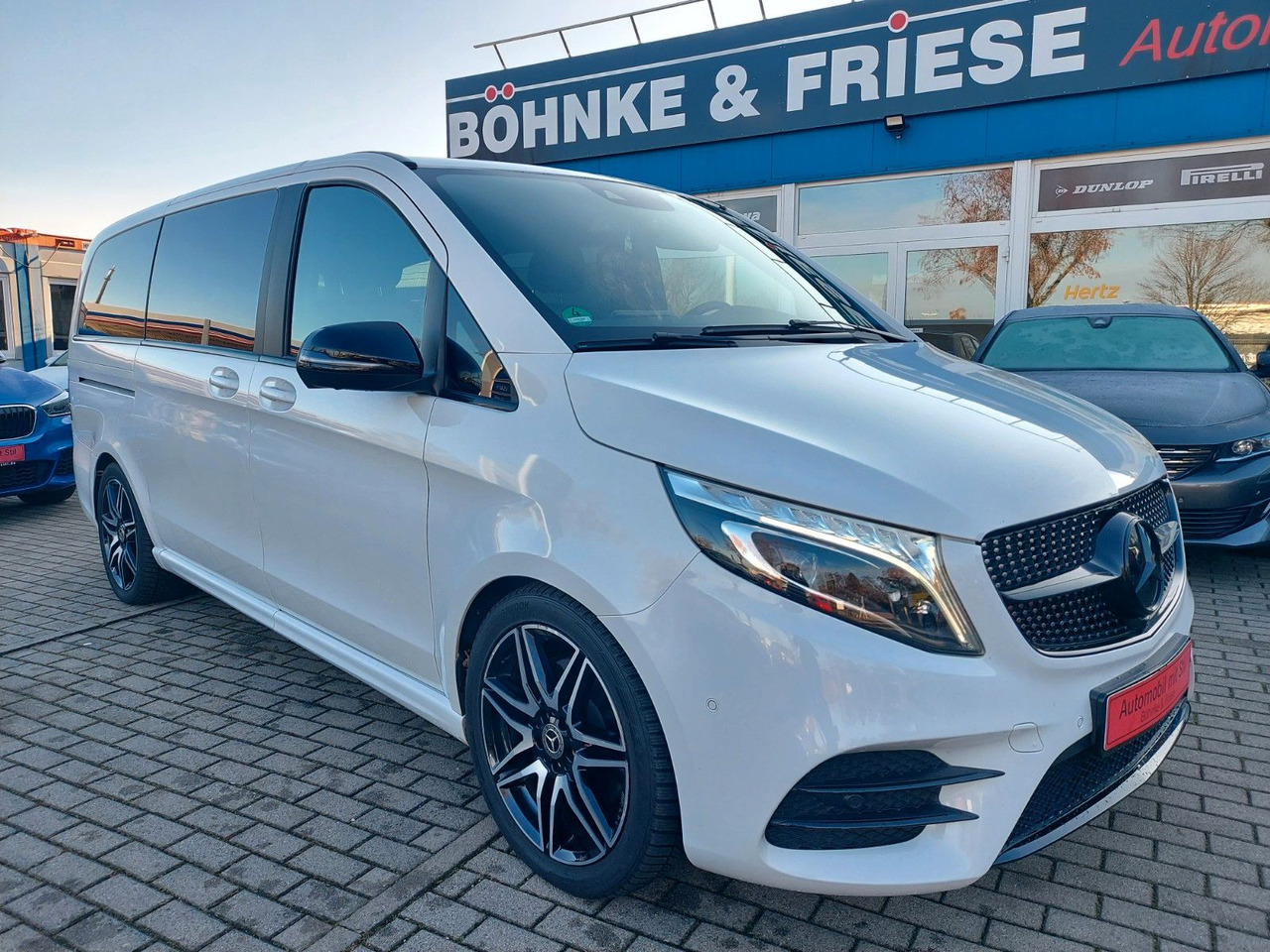 Mercedes-Benz V 250 AVANTGARDE EDITION AMG lang - Transport de personnes: photos 3 Mercedes-Benz V 250 AVANTGARDE EDITION AMG lang - Transport de personnes: photos 3