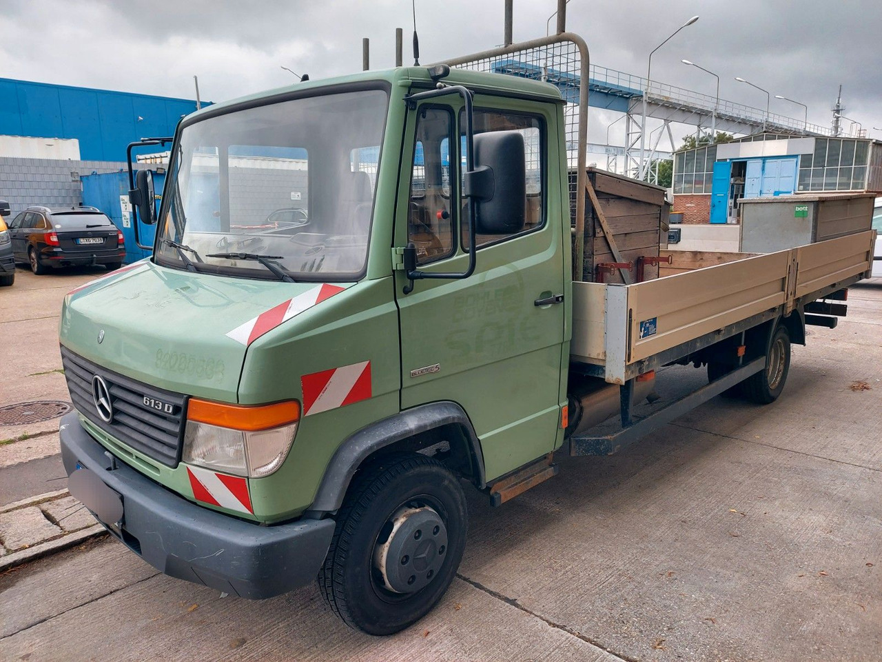 Mercedes-Benz Vario 613D Pritsche lang  extralang - Fourgon plateau: photos 4 Mercedes-Benz Vario 613D Pritsche lang  extralang - Fourgon plateau: photos 4