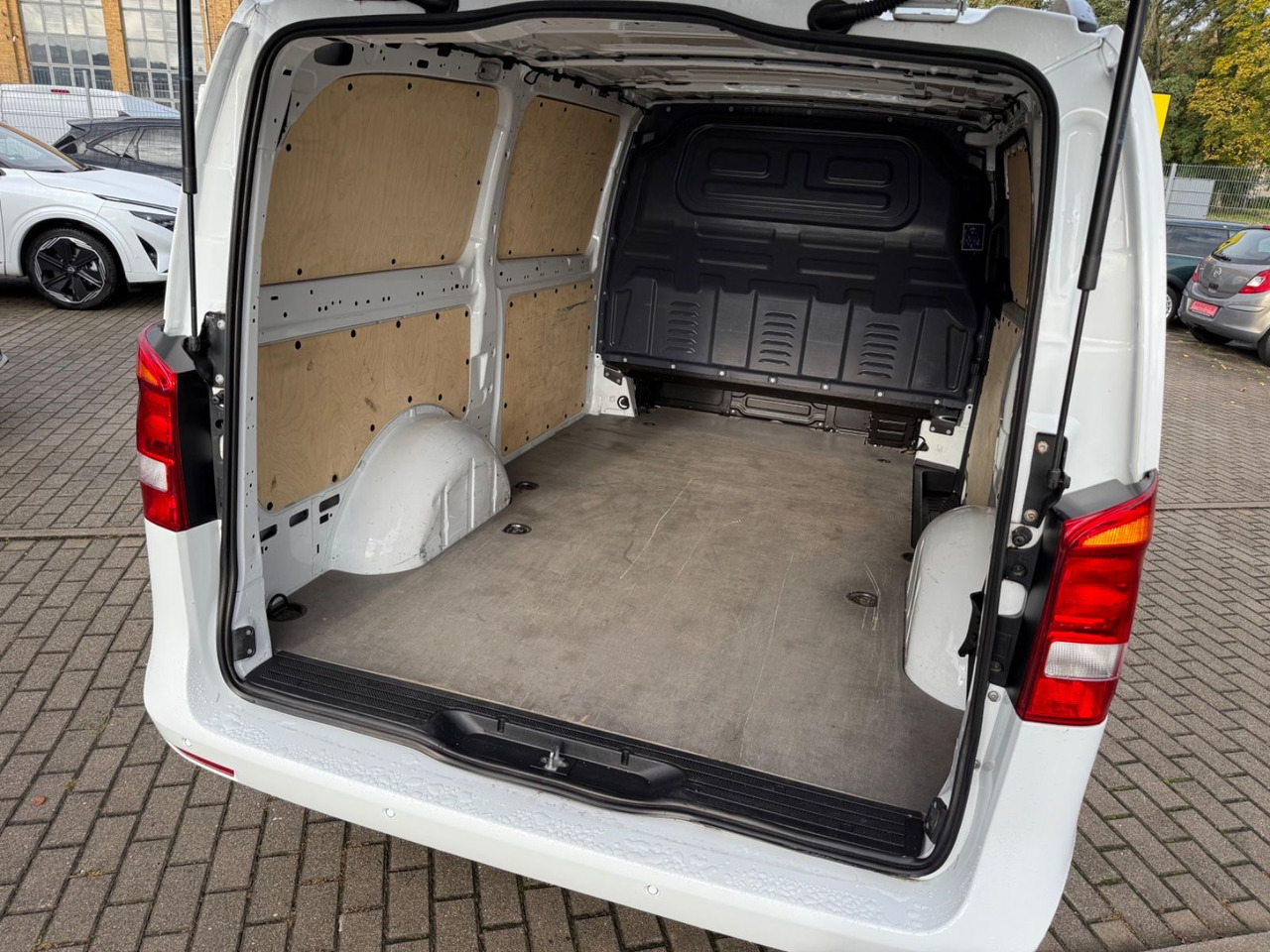 Transport de personnes Mercedes-Benz Vito Kasten 114 CDI RWD lang KLIMA NAVI KAMERA P: photos 12