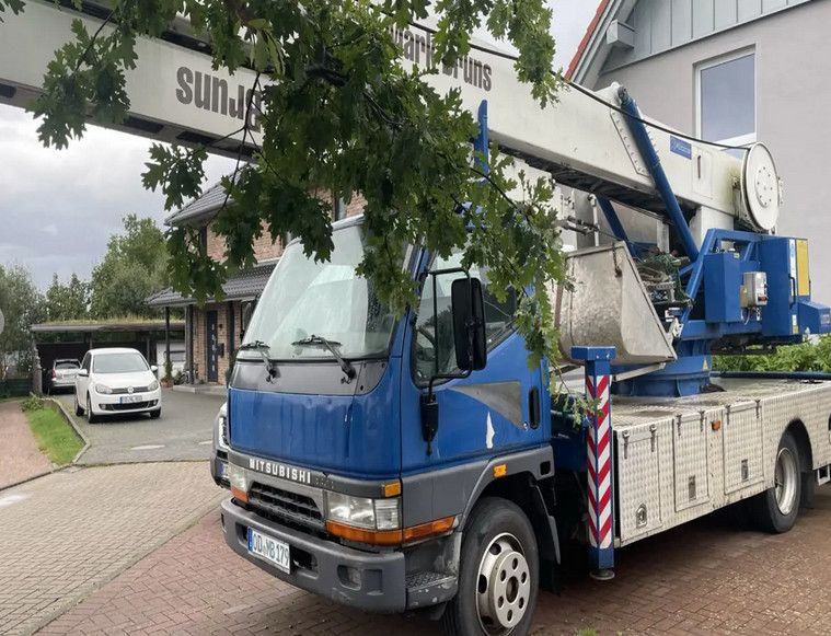 Mitsubishi CANTER DACHDECKER KLAAS AUTOKRAN - Grue mobile: photos 3 Mitsubishi CANTER DACHDECKER KLAAS AUTOKRAN - Grue mobile: photos 3