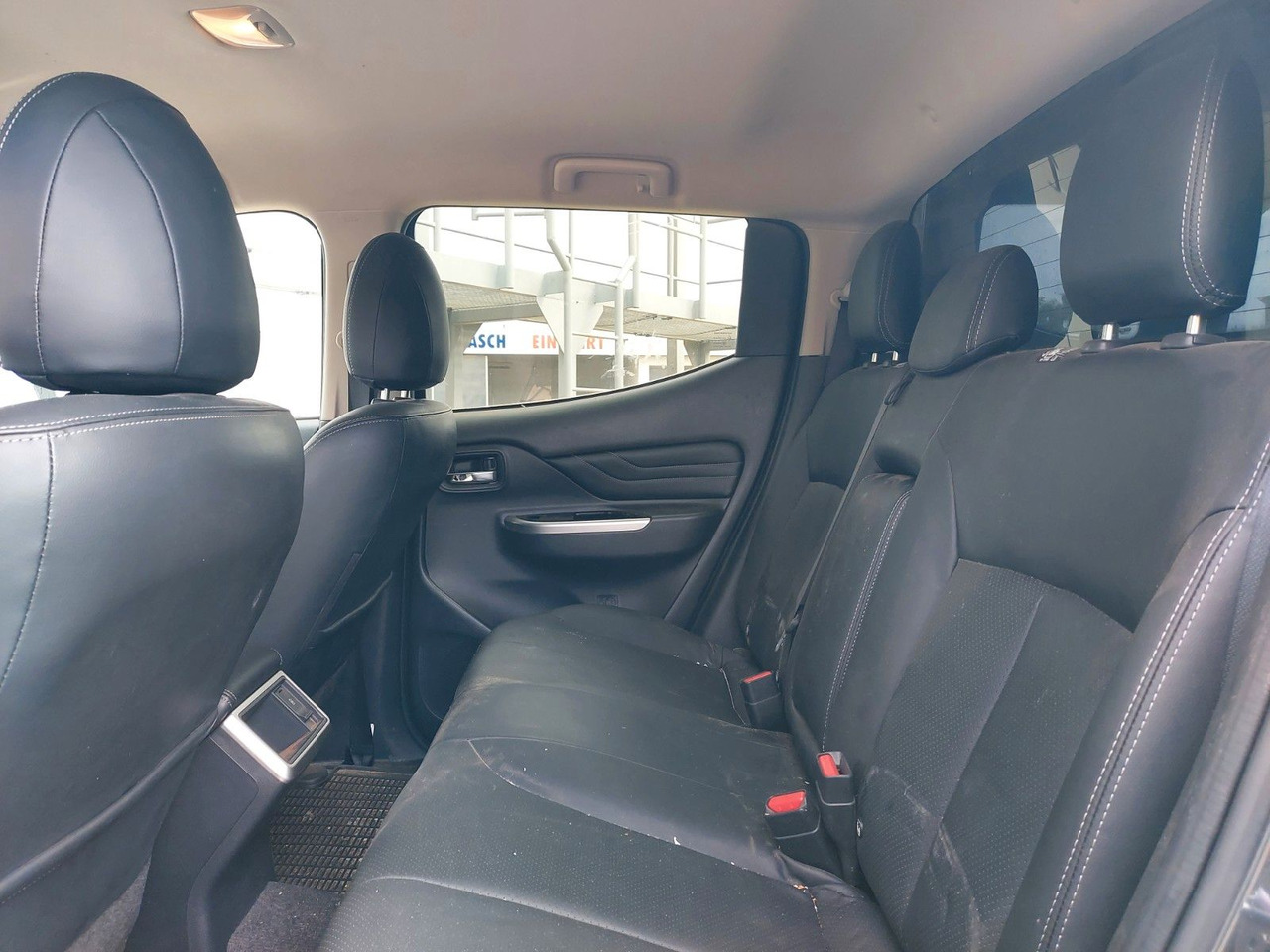 Mitsubishi L200 Basis Doppelkabine 4WD LED LEDER NAVI ACC - SUV: photos 5 Mitsubishi L200 Basis Doppelkabine 4WD LED LEDER NAVI ACC - SUV: photos 5