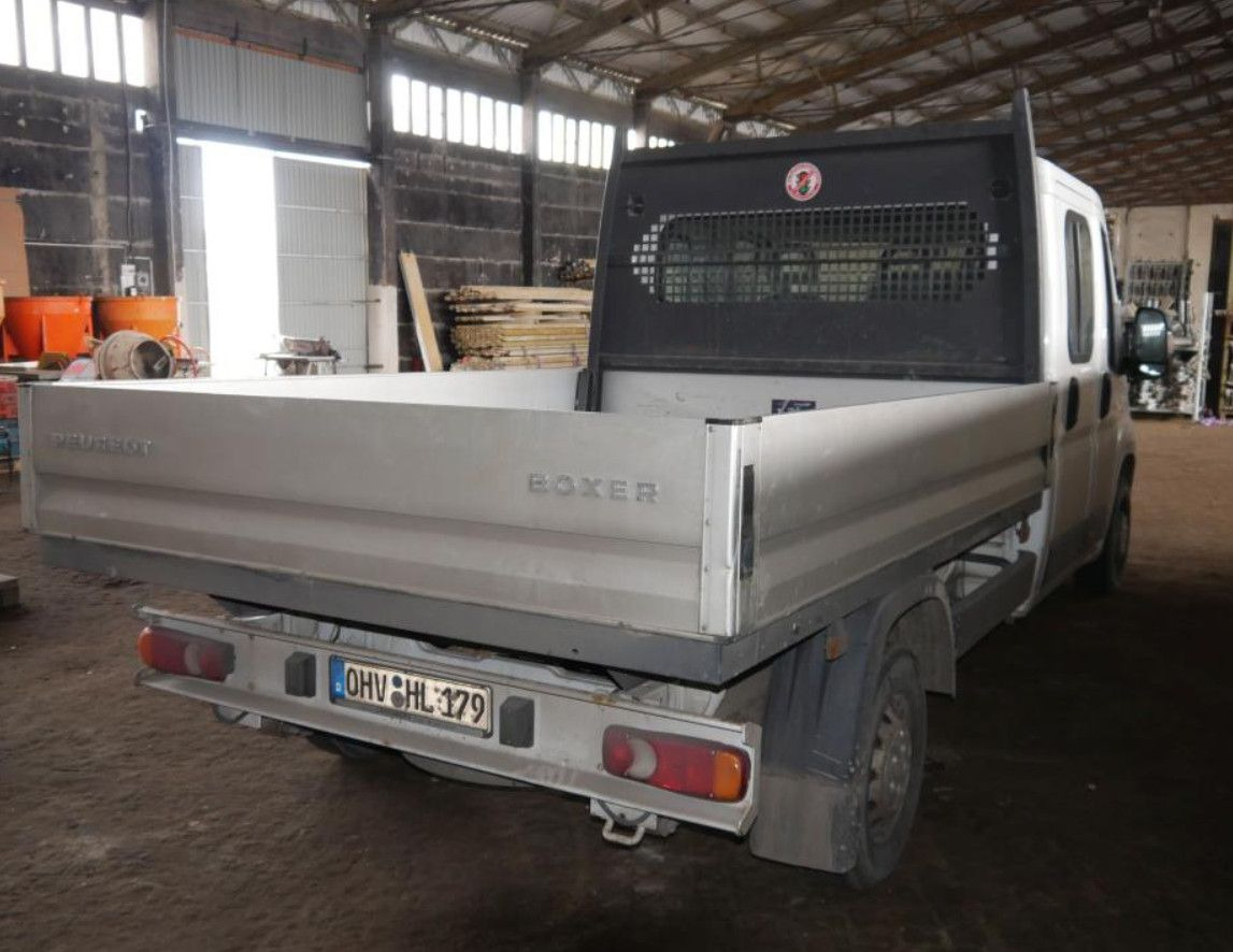 Peugeot Boxer Pritsche Doka. 335 L3 BlueHDi 130 Klima - Fourgon plateau, Utilitaire double cabine: photos 4 Peugeot Boxer Pritsche Doka. 335 L3 BlueHDi 130 Klima - Fourgon plateau, Utilitaire double cabine: photos 4