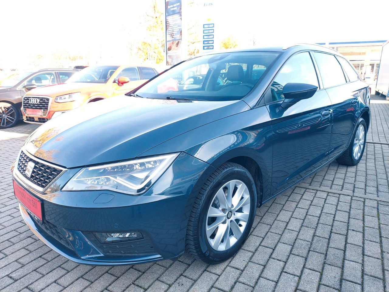 Seat Leon ST Style DSG ACC Radar LED Navi DAB AHK - Voiture break: photos 5 Seat Leon ST Style DSG ACC Radar LED Navi DAB AHK - Voiture break: photos 5