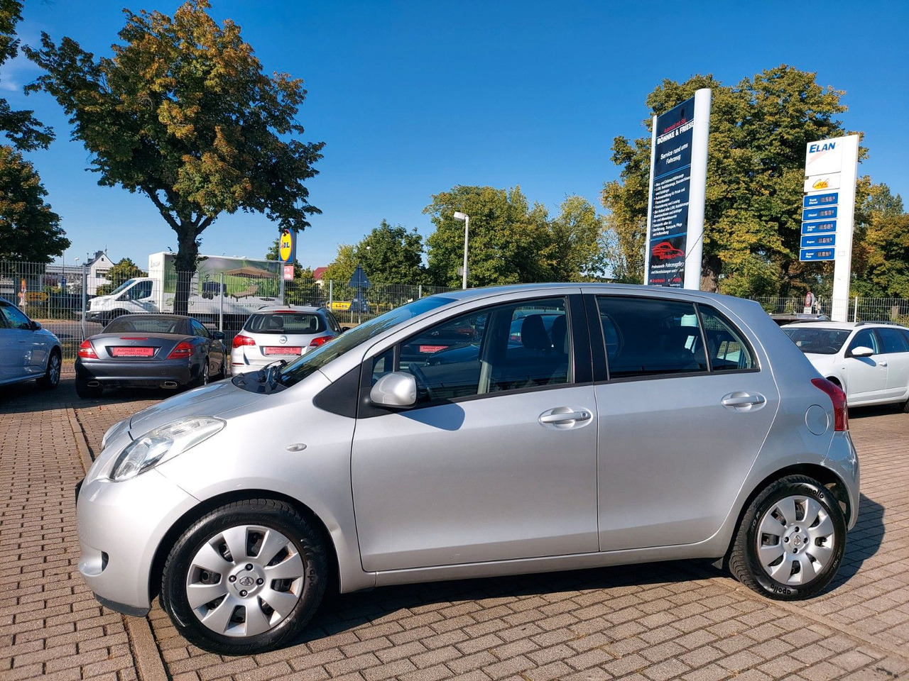 Voiture Toyota Yaris Sol Klima: photos 6