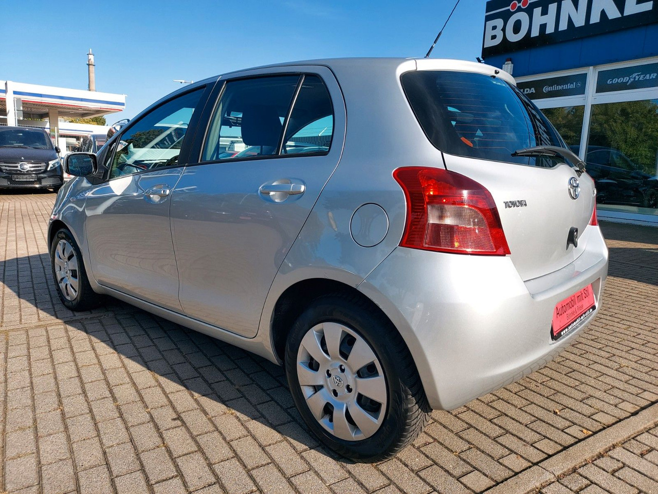Toyota Yaris Sol Klima - Voiture: photos 3 Toyota Yaris Sol Klima - Voiture: photos 3