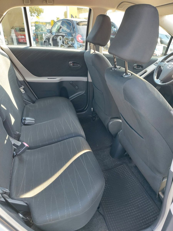 Voiture Toyota Yaris Sol Klima: photos 16