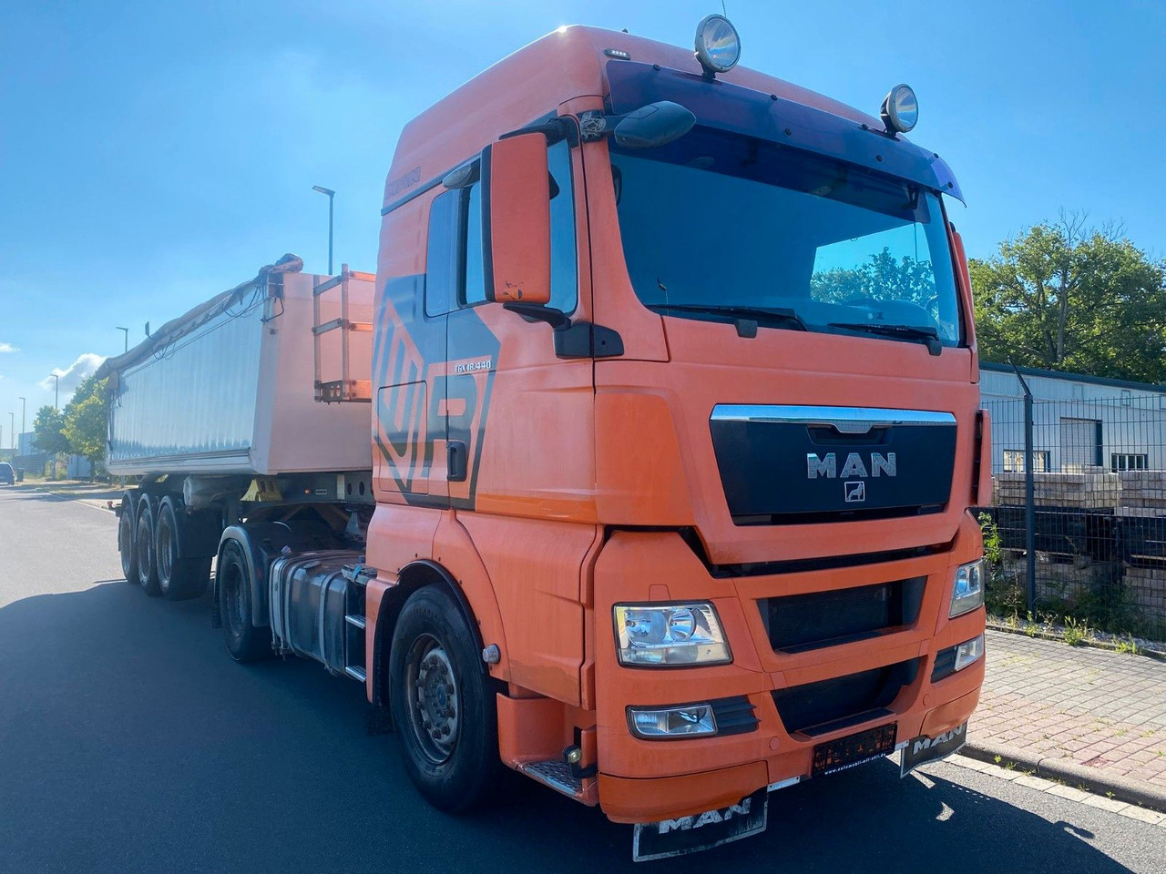 MAN TGX 18.440 4x2 KIPPHYDRAULIK - Tracteur routier: photos 2 MAN TGX 18.440 4x2 KIPPHYDRAULIK - Tracteur routier: photos 2