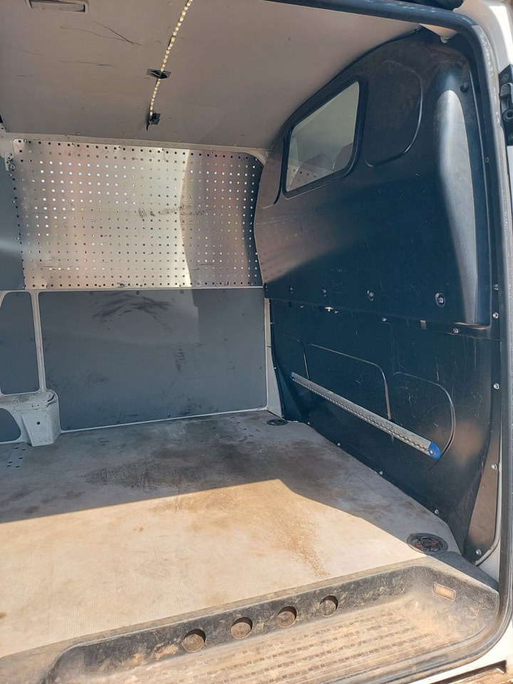 Transport de personnes Volkswagen T5 Transporter Kasten Kombi lang 4Motion 4x4: photos 11
