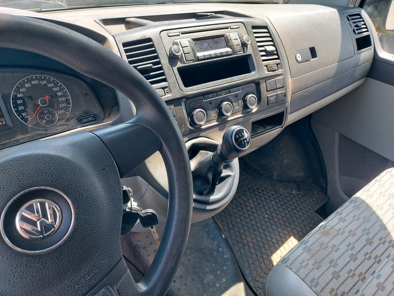 Transport de personnes Volkswagen T5 Transporter Kasten Kombi lang 4Motion 4x4: photos 8