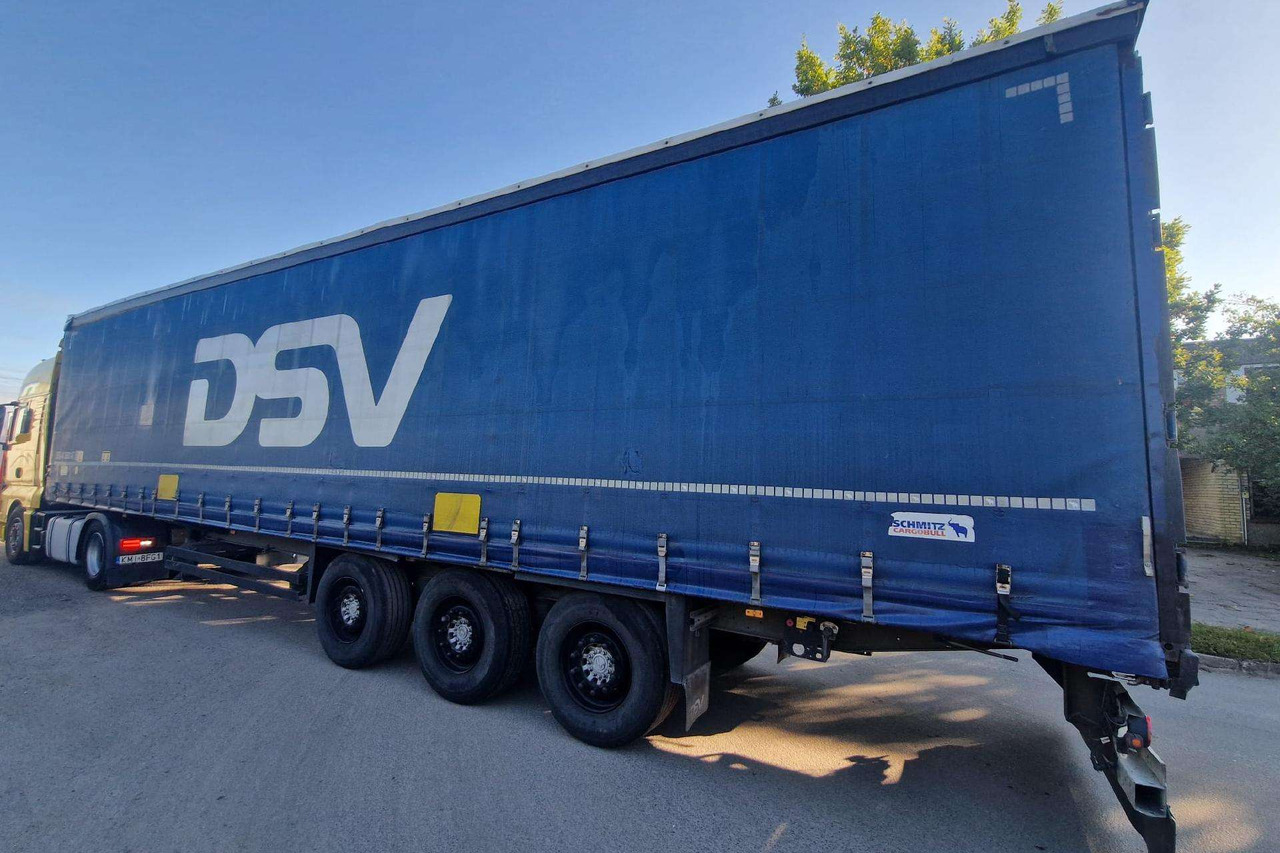 Schmitz - Semi-remorque rideaux coulissants: photos 3 Schmitz - Semi-remorque rideaux coulissants: photos 3