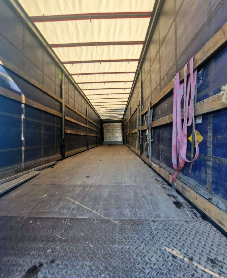 Schmitz - Semi-remorque rideaux coulissants: photos 5 Schmitz - Semi-remorque rideaux coulissants: photos 5