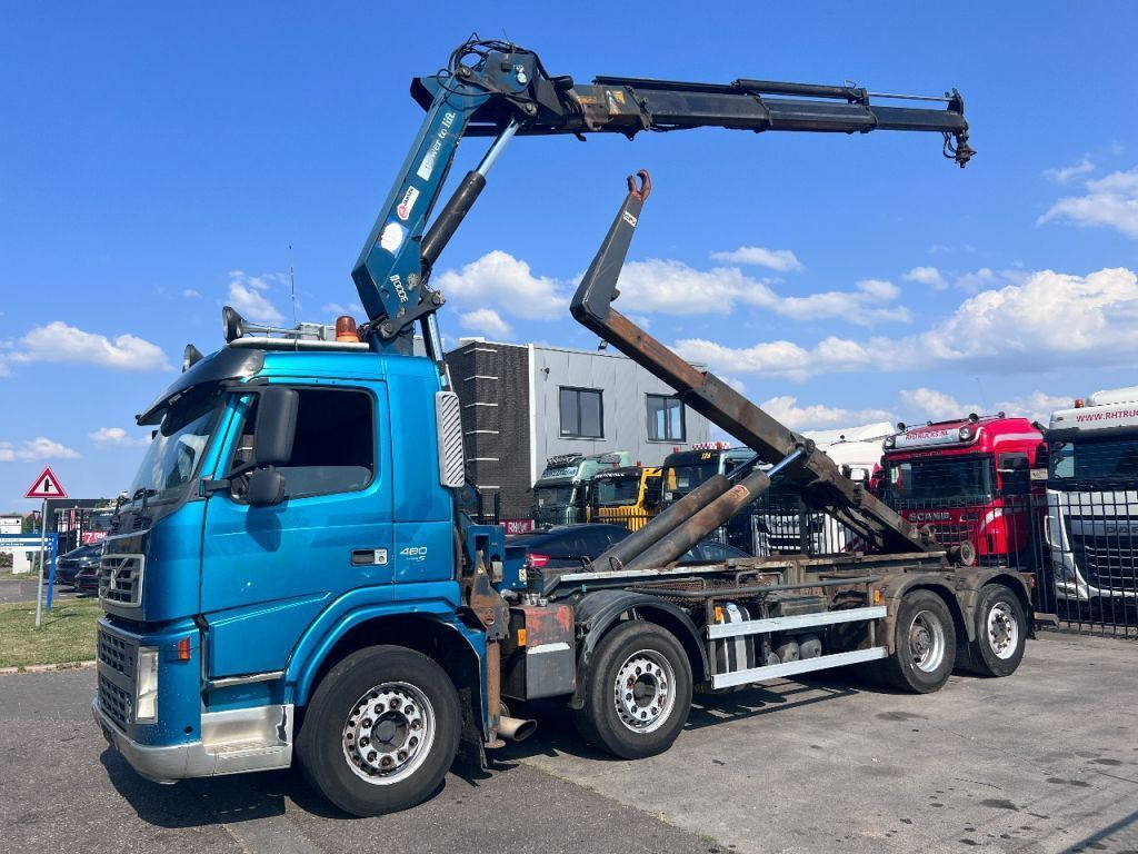 Volvo FM 480 8X2 EURO 5 - HMF 3000 K3 + AJK HookLift - Camion ampliroll, Camion grue: photos 1 Volvo FM 480 8X2 EURO 5 - HMF 3000 K3 + AJK HookLift - Camion ampliroll, Camion grue: photos 1