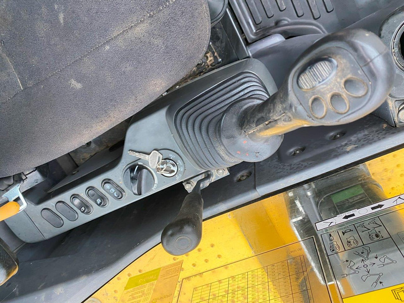 Komatsu PC118MR-8 NVT - crédit-bail Komatsu PC118MR-8 NVT: photos 9