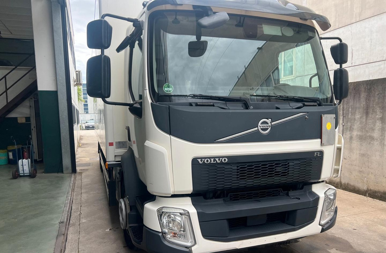 VOLVO FL 250 euro 6 sponda - Camion fourgon: photos 2 VOLVO FL 250 euro 6 sponda - Camion fourgon: photos 2
