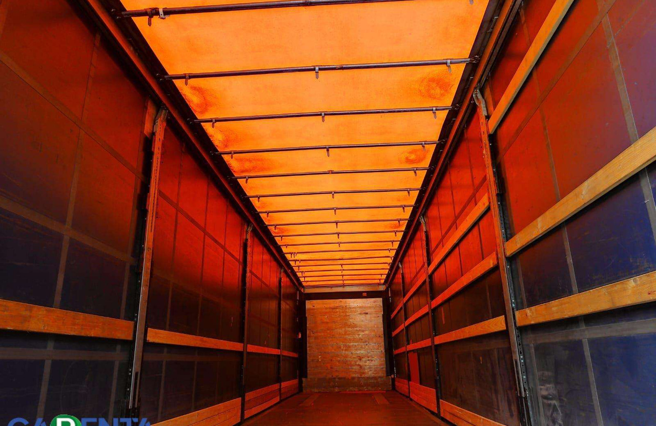 Schmitz SCB*S3T - Semi-remorque rideaux coulissants: photos 5 Schmitz SCB*S3T - Semi-remorque rideaux coulissants: photos 5