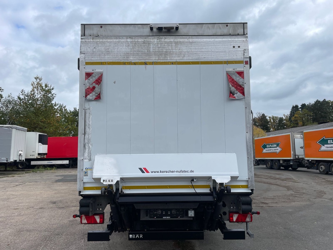 KERSCHER ZAA18 Kühlkoffer/CARRIER/SUPRA900U/LBW - Remorque frigorifique: photos 3 KERSCHER ZAA18 Kühlkoffer/CARRIER/SUPRA900U/LBW - Remorque frigorifique: photos 3