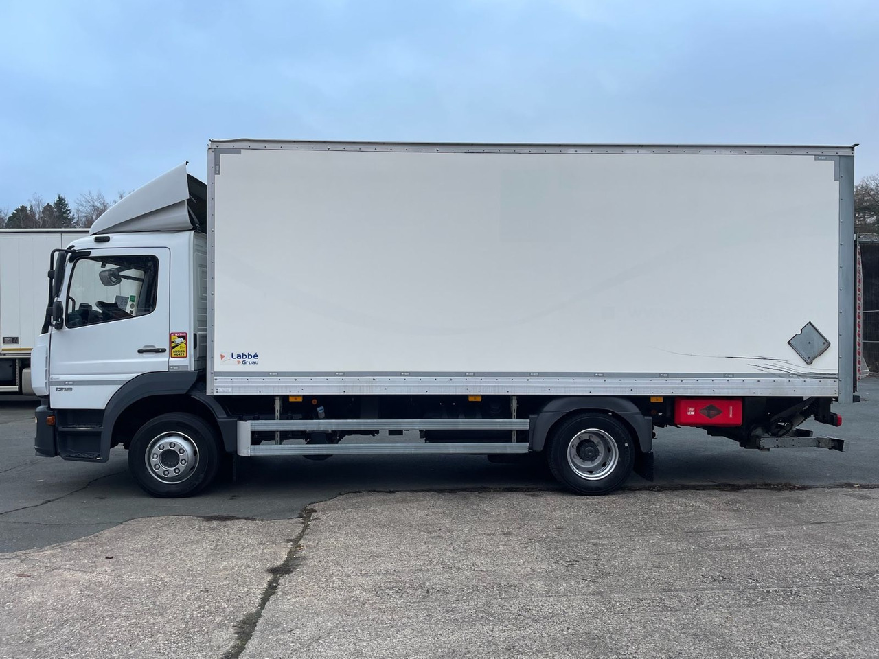Mercedes-Benz Atego 1218 4x2 Koffer/FULL-ADR/EXIII/LBW/AC/EU6d - Camion fourgon: photos 4 Mercedes-Benz Atego 1218 4x2 Koffer/FULL-ADR/EXIII/LBW/AC/EU6d - Camion fourgon: photos 4