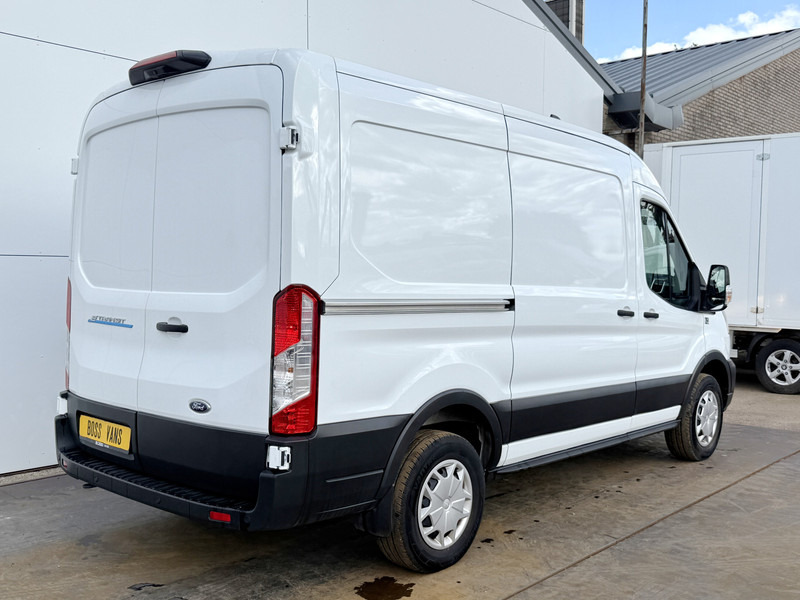 Ford E-Transit 75kWh 184PK 390 Elektrisch 75kWh 334km WLTP BEV Snelladen L2H2 Climate Control Tacho Carplay Camera Stoelverwarming Parkeersensoren voor achter - Fourgon utilitaire, Utilitaire électrique: photos 3 Ford E-Transit 75kWh 184PK 390 Elektrisch 75kWh 334km WLTP BEV Snelladen L2H2 Climate Control Tacho Carplay Camera Stoelverwarming Parkeersensoren voor achter - Fourgon utilitaire, Utilitaire électrique: photos 3