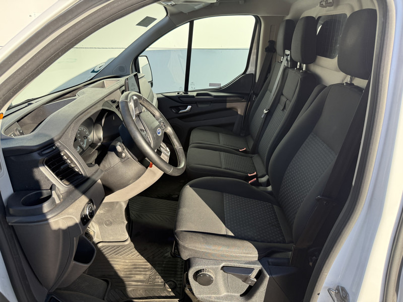 Ford Transit Custom 340 1.0 PHEV 126PK PHEV Benzine Plug in Hybride Automaat L1H1 LED Cruise Control Parkeersensoren voor achter - Fourgonnette: photos 5 Ford Transit Custom 340 1.0 PHEV 126PK PHEV Benzine Plug in Hybride Automaat L1H1 LED Cruise Control Parkeersensoren voor achter - Fourgonnette: photos 5