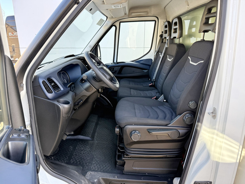 Iveco Daily 35C14V 2.3 Bakwagen automaat Airco Cruise Control Camera Meubelbak Foodtruck Camper XL - Fourgon utilitaire: photos 5 Iveco Daily 35C14V 2.3 Bakwagen automaat Airco Cruise Control Camera Meubelbak Foodtruck Camper XL - Fourgon utilitaire: photos 5