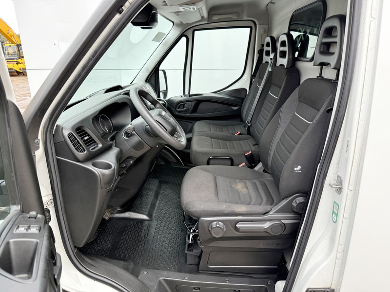 Iveco Daily 35S16 2.3 Automaat L4H2 Airco Climate Control Lat Betimmering - Fourgon utilitaire: photos 5 Iveco Daily 35S16 2.3 Automaat L4H2 Airco Climate Control Lat Betimmering - Fourgon utilitaire: photos 5