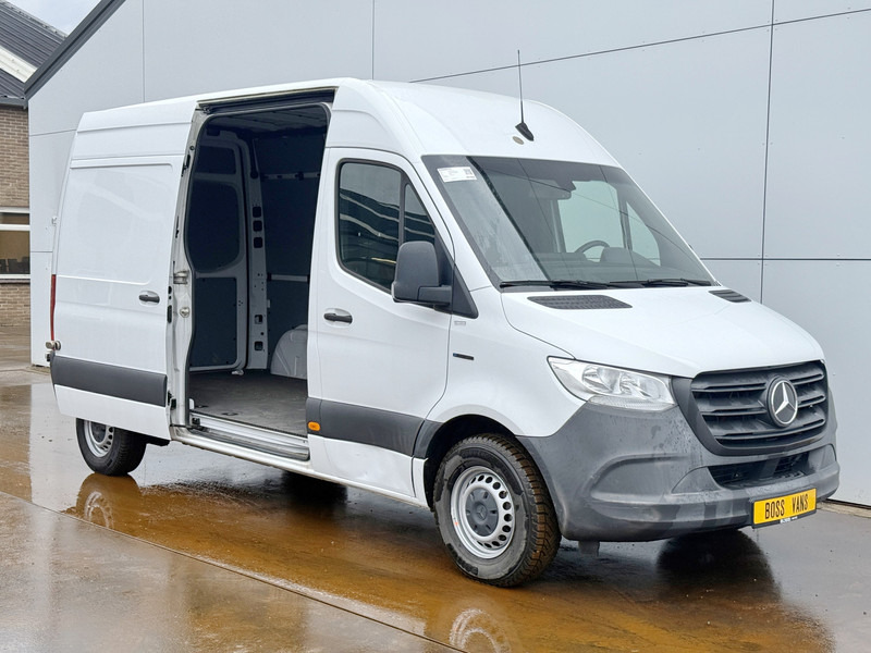 Mercedes-Benz eSprinter 312 55kWh ALL-IN PRIJS L2H2 55kWh 168km WLTP 80kw Snelladen Climate Control Camera Stoelverwarming - Fourgonnette, Utilitaire électrique: photos 5 Mercedes-Benz eSprinter 312 55kWh ALL-IN PRIJS L2H2 55kWh 168km WLTP 80kw Snelladen Climate Control Camera Stoelverwarming - Fourgonnette, Utilitaire électrique: photos 5