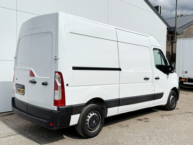 Renault Master T33 2.3 DCI 135PK L2H2 Airco Cruise Control Parkeersensoren LED - Fourgonnette: photos 3 Renault Master T33 2.3 DCI 135PK L2H2 Airco Cruise Control Parkeersensoren LED - Fourgonnette: photos 3