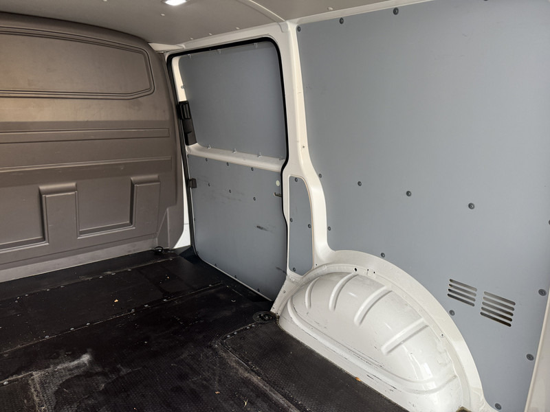 Fourgonnette Volkswagen Transporter 2.0 TDI 150PK Automaat L1H1 Dubbele Schuifdeur Airco Adaptieve Cruise Control Carplay Camera Navigatie Parkeersensoren: photos 16
