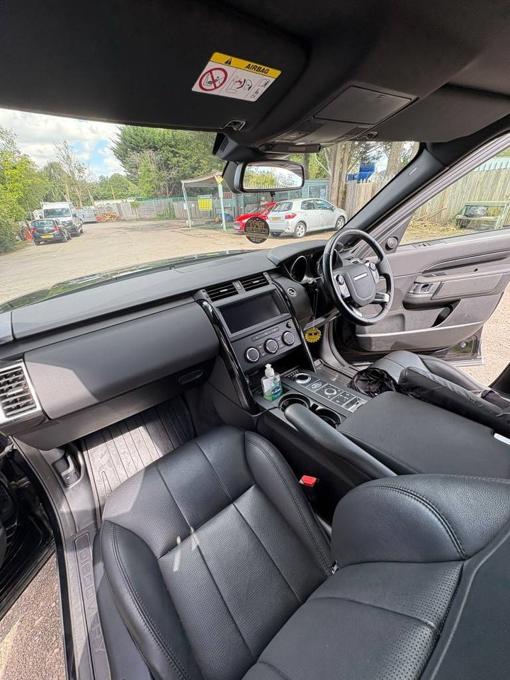 SUV Land Rover Discovery: photos 17