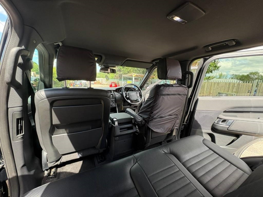 SUV Land Rover Discovery: photos 16