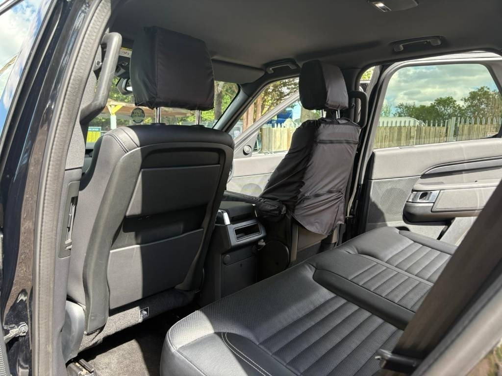 SUV Land Rover Discovery: photos 15