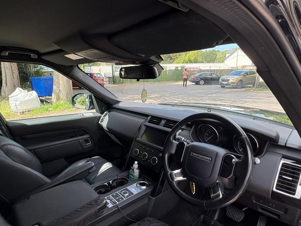 SUV Land Rover Discovery: photos 8