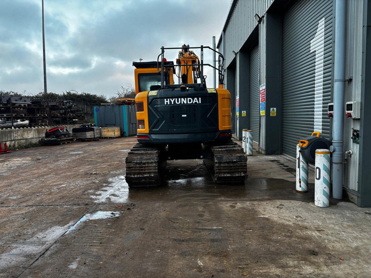 Hyundai HX145LCR - Pelle sur chenille: photos 4 Hyundai HX145LCR - Pelle sur chenille: photos 4