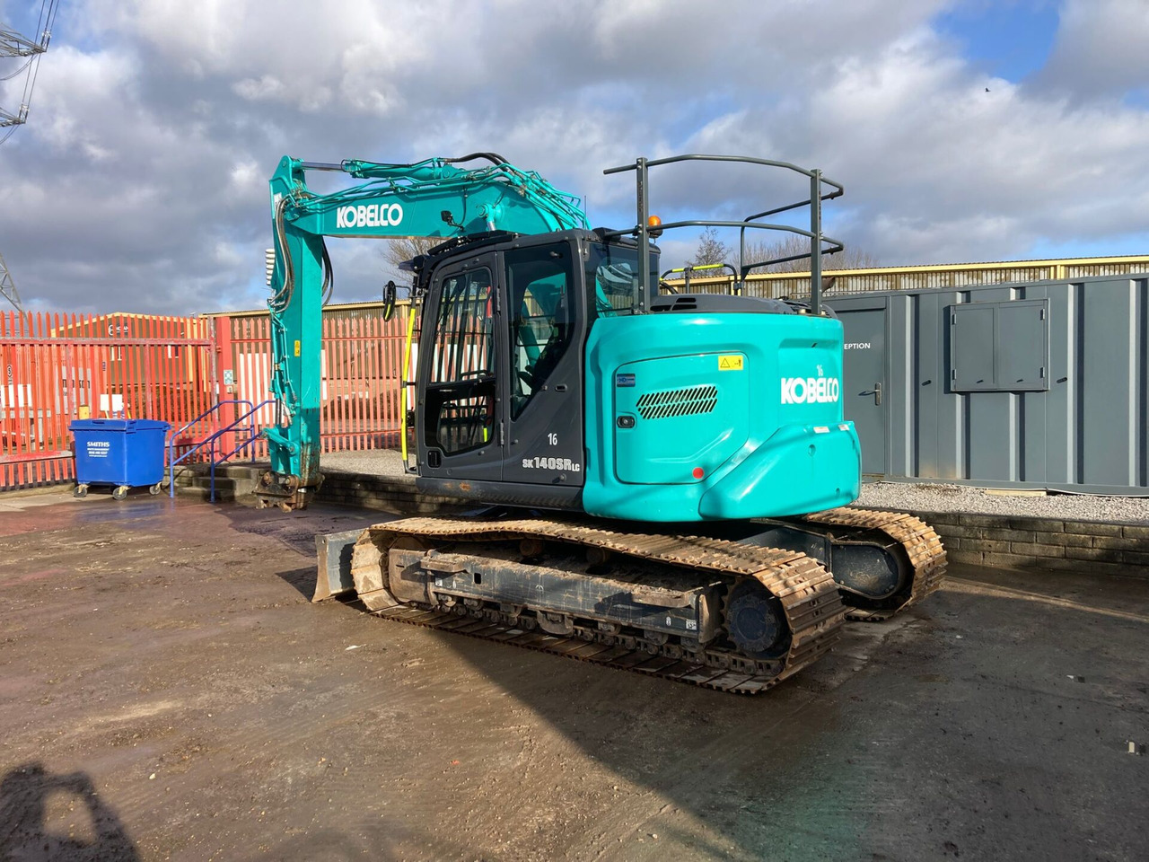 Kobelco SK140SRLC-7 - Pelle sur chenille: photos 3 Kobelco SK140SRLC-7 - Pelle sur chenille: photos 3