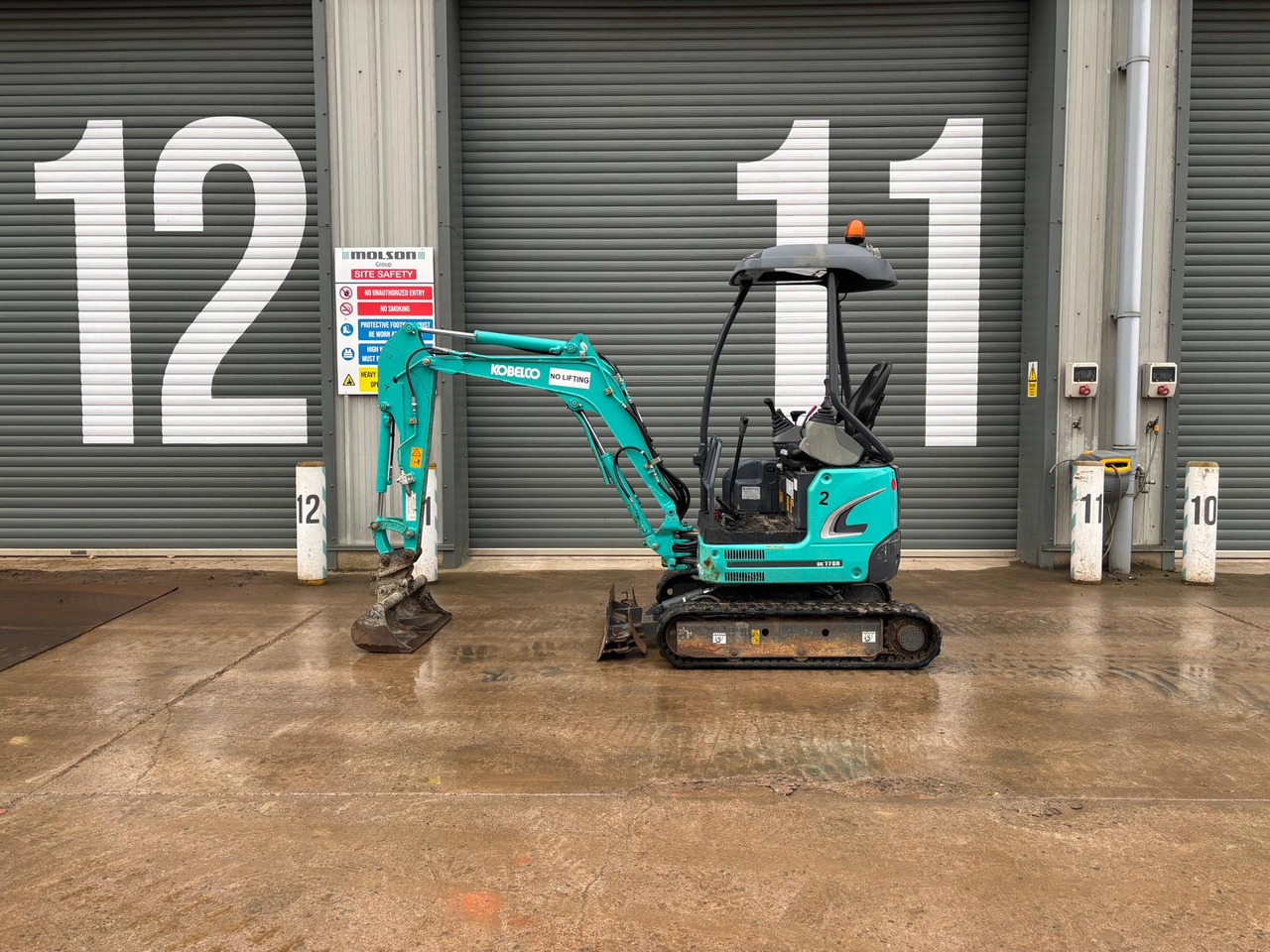 Kobelco SK17SR-3E - Mini pelle: photos 2 Kobelco SK17SR-3E - Mini pelle: photos 2