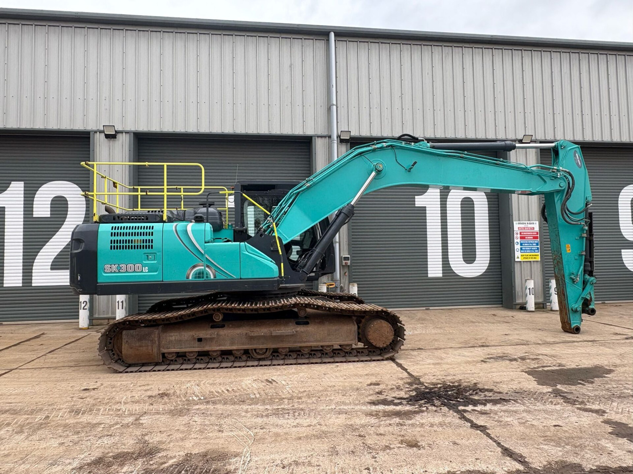 Pelle sur chenille Kobelco SK300LC-10E: photos 6