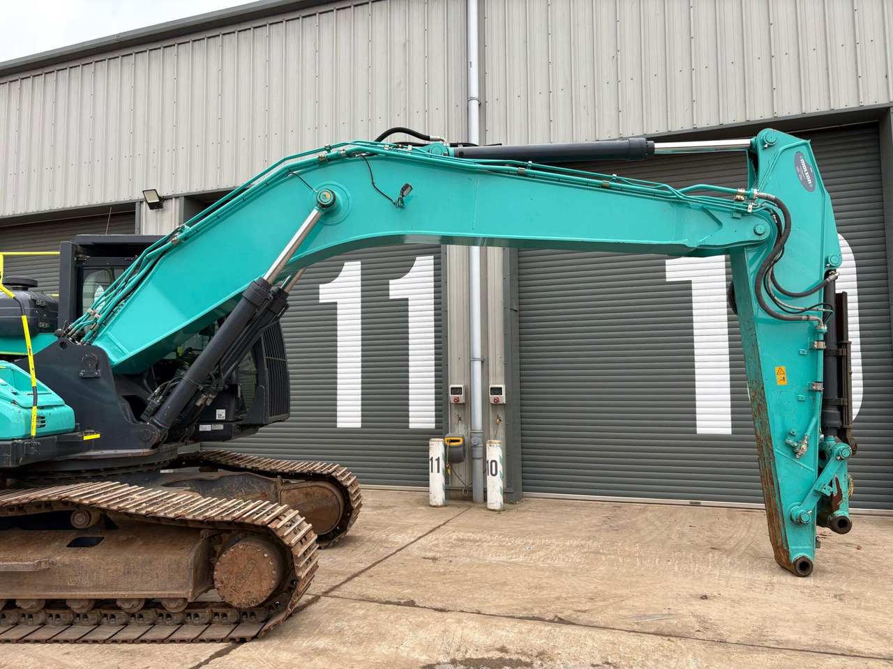Pelle sur chenille Kobelco SK300LC-10E: photos 15