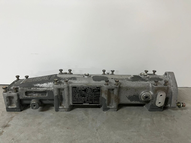 Liebherr A974 / P974 / R942 / R944 / R954 / R964 / R974 / R974B - A 974 / P 974 / R 942 / R 944 / R 954 / R 964 / R 974 / R 974B - Tuyau d'admission d'air: photos 2 Liebherr A974 / P974 / R942 / R944 / R954 / R964 / R974 / R974B - A 974 / P 974 / R 942 / R 944 / R 954 / R 964 / R 974 / R 974B - Tuyau d'admission d'air: photos 2