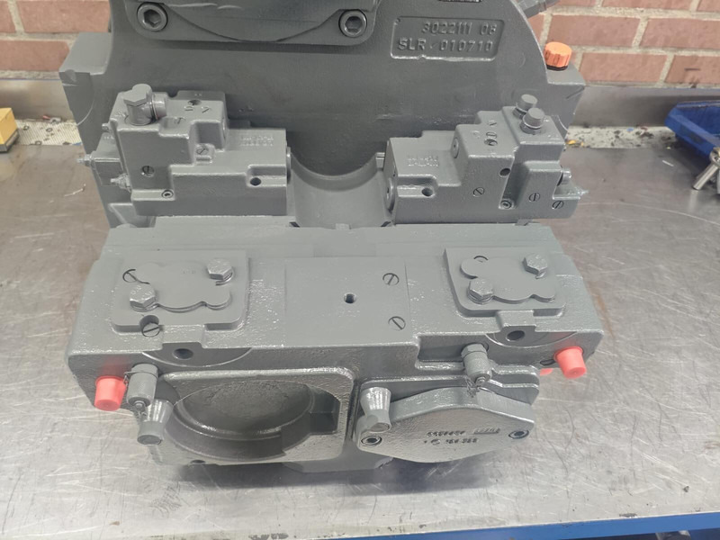 Liebherr DPVP O 108 Pump - Pompe hydraulique: photos 2 Liebherr DPVP O 108 Pump - Pompe hydraulique: photos 2