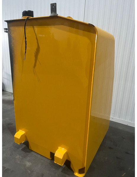 Liebherr - Réservoir de carburant: photos 3 Liebherr - Réservoir de carburant: photos 3