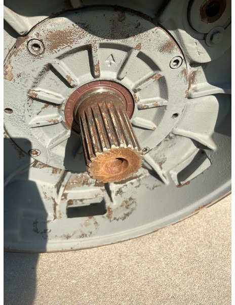 Liebherr Pomp PVG 351 C 395, MKA 350 C 074 - Hydraulique: photos 3 Liebherr Pomp PVG 351 C 395, MKA 350 C 074 - Hydraulique: photos 3