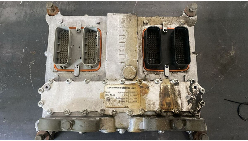 Liebherr D934 A7-04 10140681 - Pièces de rechange: photos 2 Liebherr D934 A7-04 10140681 - Pièces de rechange: photos 2