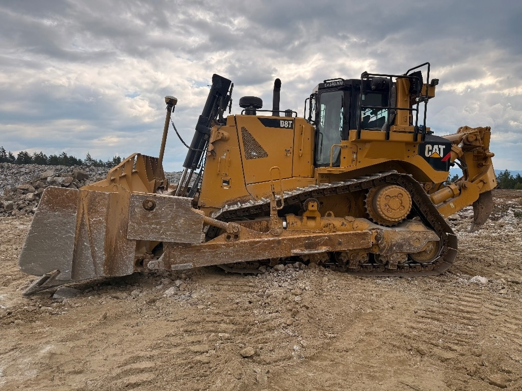 CAT D 8 T - Bulldozer: photos 2 CAT D 8 T - Bulldozer: photos 2