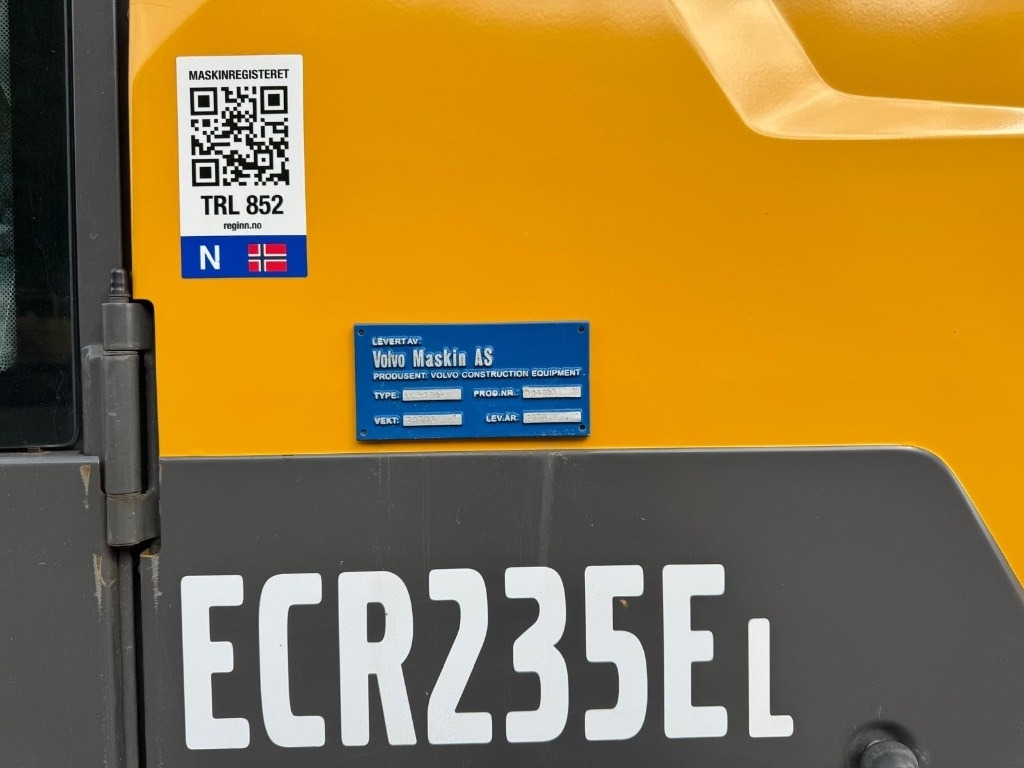 Pelle sur chenille Volvo ECR 235 E: photos 6