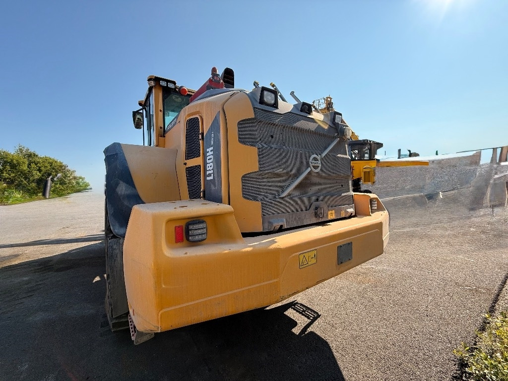 Volvo L 180 H HL HIGH LIFT - Chargeuse sur pneus: photos 3 Volvo L 180 H HL HIGH LIFT - Chargeuse sur pneus: photos 3